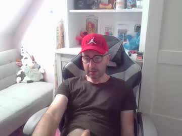 Bojanin Chaturbate stream image from May 25, 2026