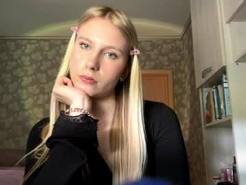 Serinalasch Chaturbate stream image from May 25, 2026
