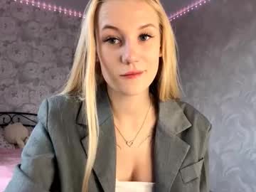 Leealaya Chaturbate stream image from May 25, 2026