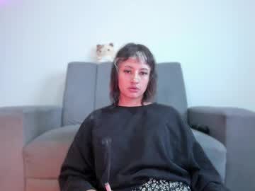 Vandalovee Chaturbate stream image from May 25, 2026