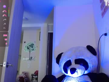 April_Dumont5 Chaturbate stream image from May 25, 2026