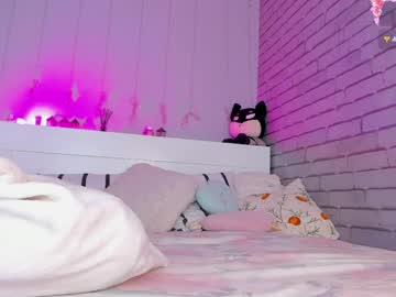 Natalyhayes Chaturbate stream image from May 25, 2026
