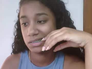 Sophiacastro19 Chaturbate stream image from May 25, 2026