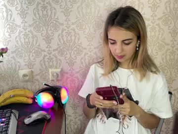 Sylviaoris Chaturbate stream image from May 25, 2026