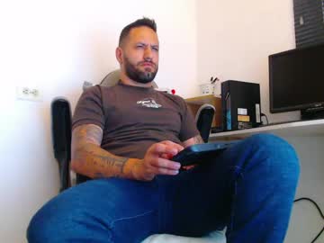 Esteban7984068 Chaturbate stream image from May 25, 2026