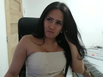 Amaliafox11 Chaturbate stream image from May 25, 2026