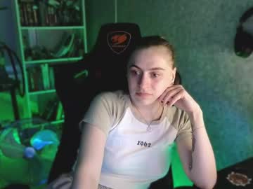 Beverly_Yay Chaturbate stream image from May 25, 2026