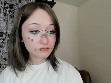 Clarettaerps Chaturbate stream image from May 25, 2026