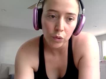 Dearbunnylatina95 Chaturbate stream image from May 25, 2026