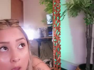 Veroni_K99 Chaturbate stream image from May 25, 2026