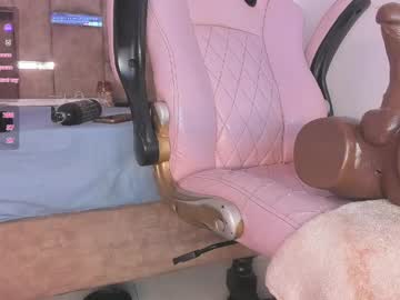 Mia_Royal Chaturbate stream image from May 25, 2026