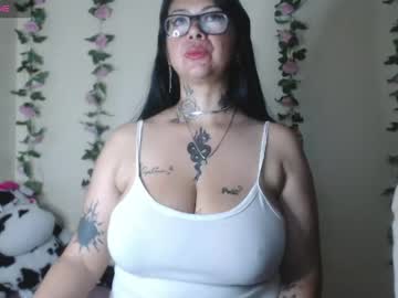 Saalomee_1 Chaturbate stream image from May 25, 2026