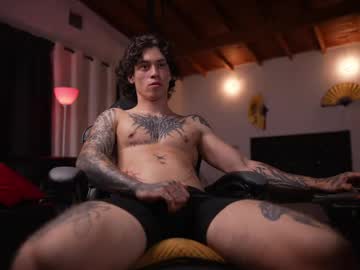 Xomega_02 Chaturbate stream image from May 26, 2026
