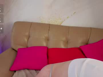 Jenny_Hart Chaturbate stream image from May 26, 2026