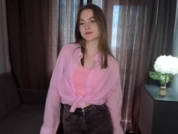 Mallieangelini Chaturbate stream image from May 26, 2026