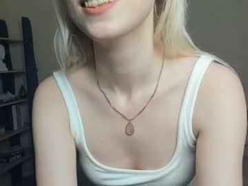 Arlavitullo Chaturbate stream image from May 26, 2026