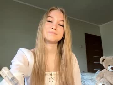 Gennacastillion Chaturbate stream image from May 26, 2026
