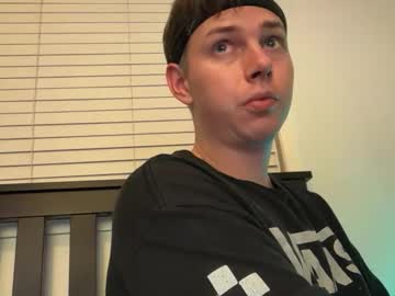 Snapbacksandtattoos420 Chaturbate stream image from May 26, 2026