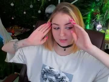 Evelinakitty Chaturbate stream image from May 26, 2026