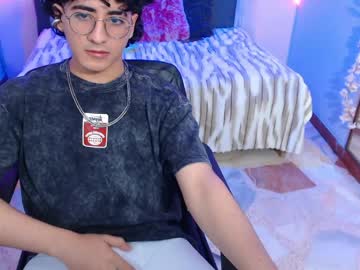 Elliot_03 Chaturbate stream image from May 26, 2026
