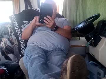 Radiomantim Chaturbate stream image from May 26, 2026