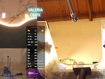 Valeriaonyx Chaturbate stream image from May 26, 2026