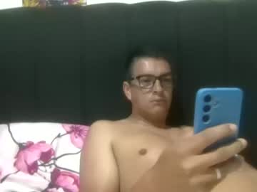 Logisticoo Chaturbate stream image from May 26, 2026