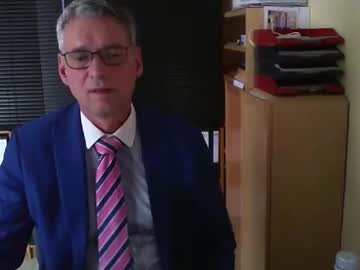 Wetsuitedman Chaturbate stream image from May 26, 2026