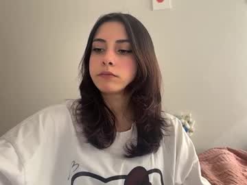 Keirafortes Chaturbate stream image from May 26, 2026