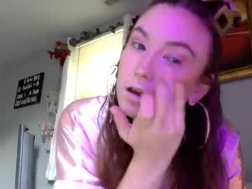 Princessannieviolet Chaturbate stream image from May 26, 2026