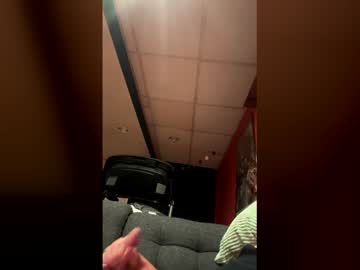 Bezerk_Bray Chaturbate stream image from May 26, 2026