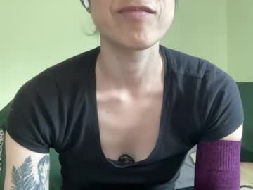 Lilmissandria Chaturbate stream image from May 26, 2026