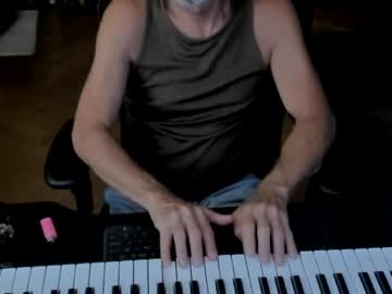 Moslicky Chaturbate stream image from May 26, 2026