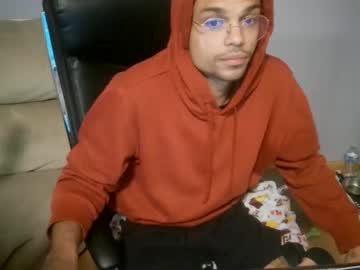 Navonimoo Chaturbate stream image from May 26, 2026