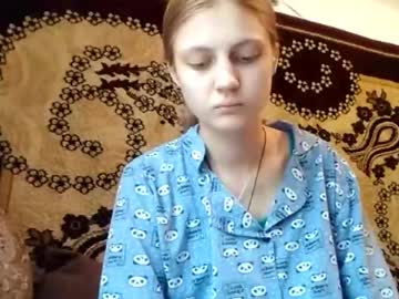 Carissaalderson Chaturbate stream image from May 27, 2026