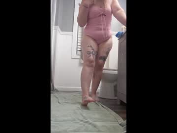 Alygal19 Chaturbate stream image from May 27, 2026