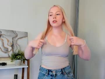 Rosiothomer Chaturbate stream image from May 27, 2026