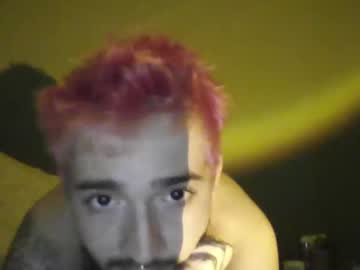 Briefstaycation Chaturbate stream image from May 27, 2026