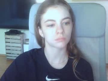 Ariacreazy Chaturbate stream image from May 27, 2026