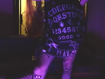 Dzlngcharleen Chaturbate stream image from May 27, 2026