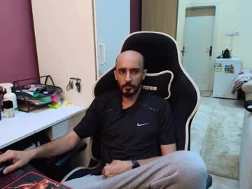 Flowthefun Chaturbate stream image from May 27, 2026