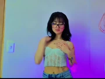 April_Bennett Chaturbate stream image from May 27, 2026