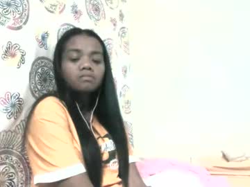 Berthine99996 Chaturbate stream image from May 27, 2026