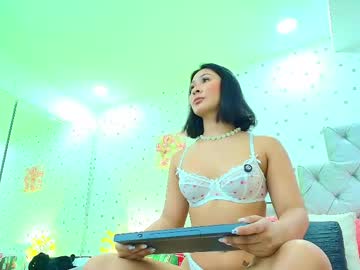 Jullietareyes Chaturbate stream image from May 27, 2026