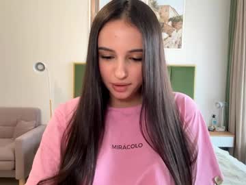 Vixy_Luna Chaturbate stream image from May 27, 2026
