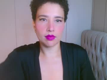 Luadonna Chaturbate stream image from May 27, 2026
