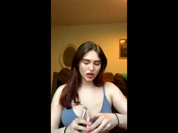 Scarletbean Chaturbate stream image from May 27, 2026