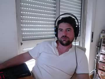 Kohaynewbie Chaturbate stream image from May 27, 2026