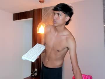 Myke_Tucker Chaturbate stream image from May 27, 2026
