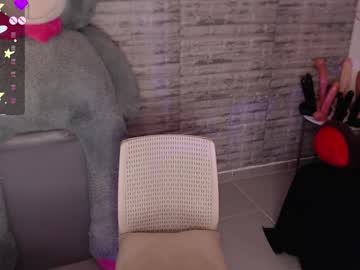 Tinna__Hottie Chaturbate stream image from May 27, 2026